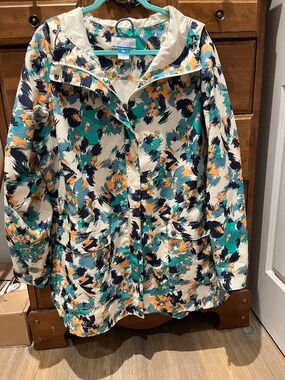 Columbia Hooded Windbreaker